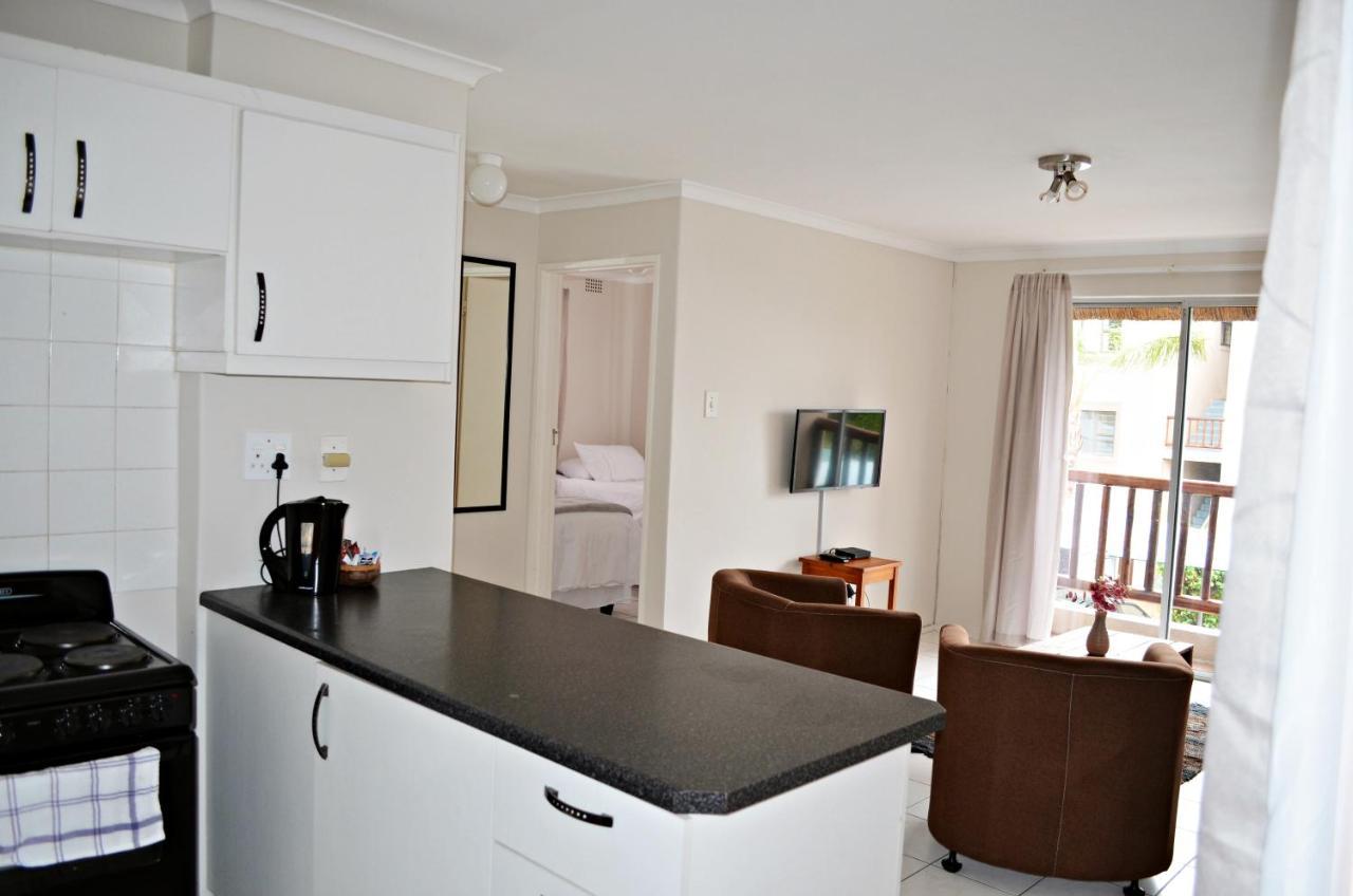 Broadway Self Catering Apartments Durbanville Buitenkant foto